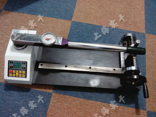 Ť������У�(y��n)�x