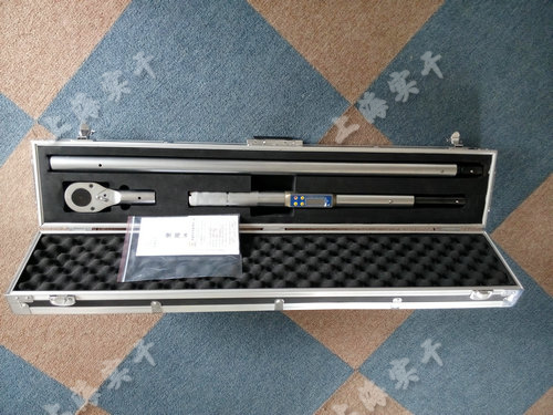 高精度數(shù)顯扭力扳手圖片